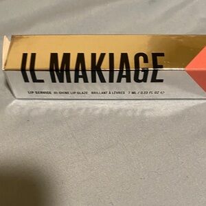 I’ll Makiage BNIB lip Service in PDA